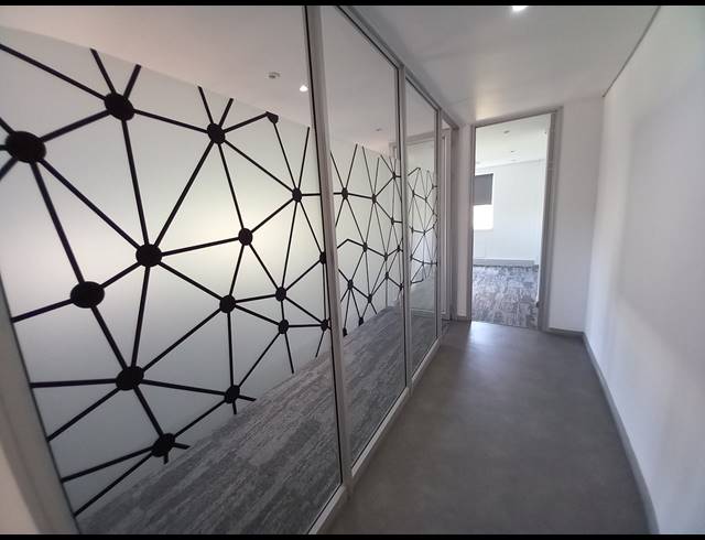 2,415M² OFFICE TO LET IN BRYANSTON